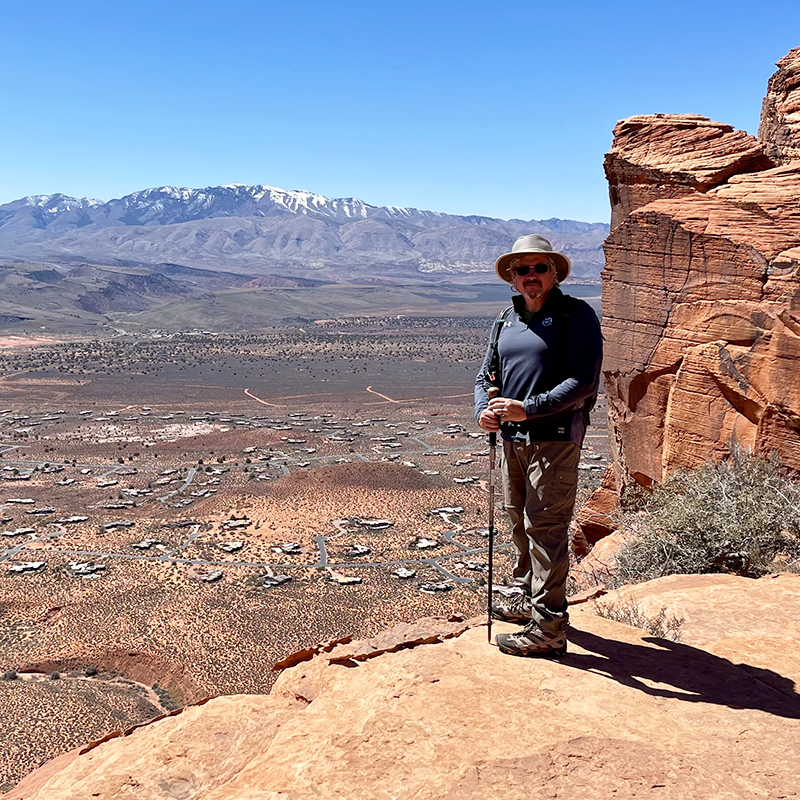 Alan hiking above Kayenta